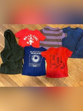 GAP kids t-shirts bundle boys size XS 4/5 short sleeve tees, hooded,l/s 6pcs